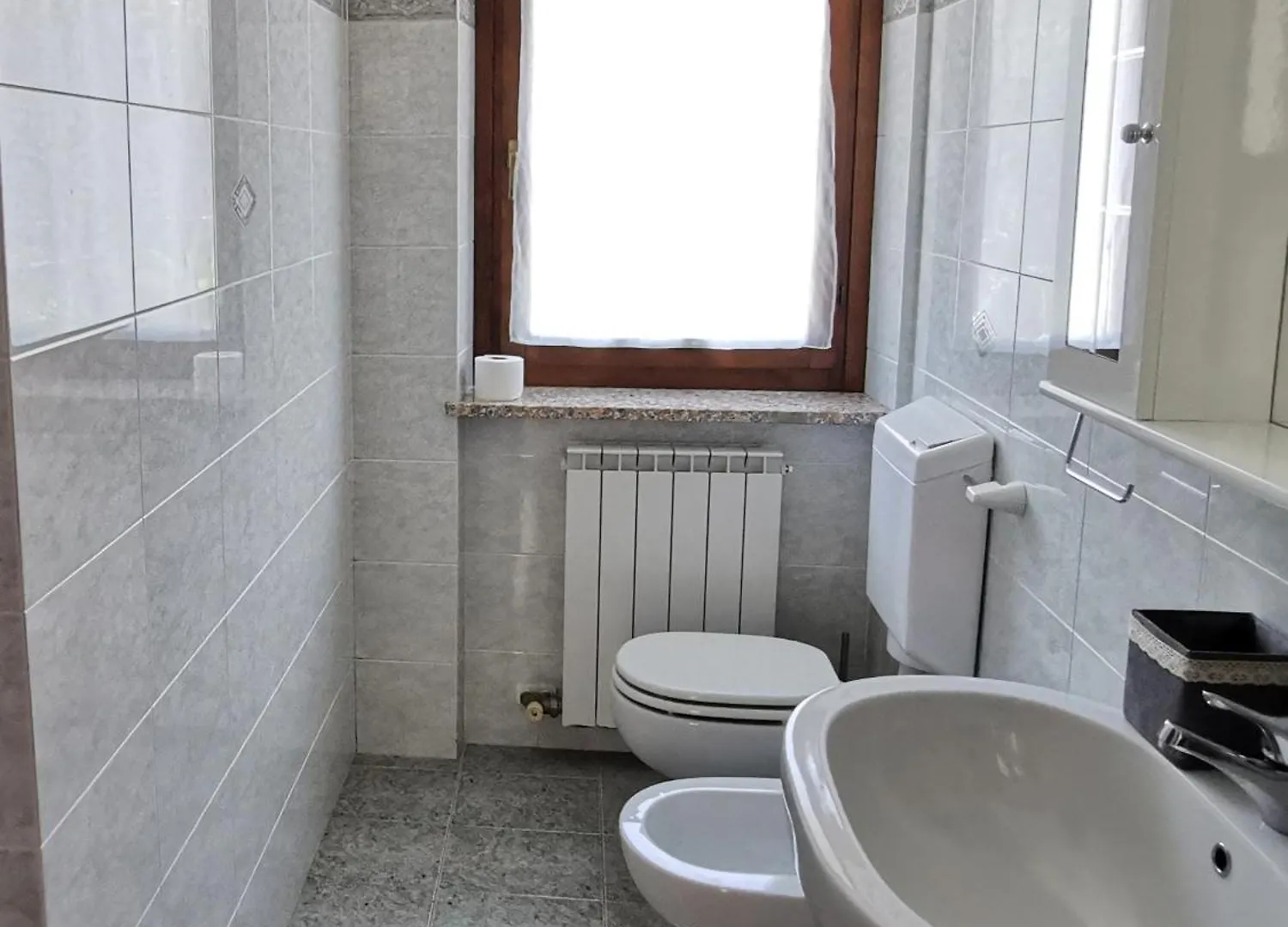 Apartment Appartamento Gelsomino Riva di Solto Italien